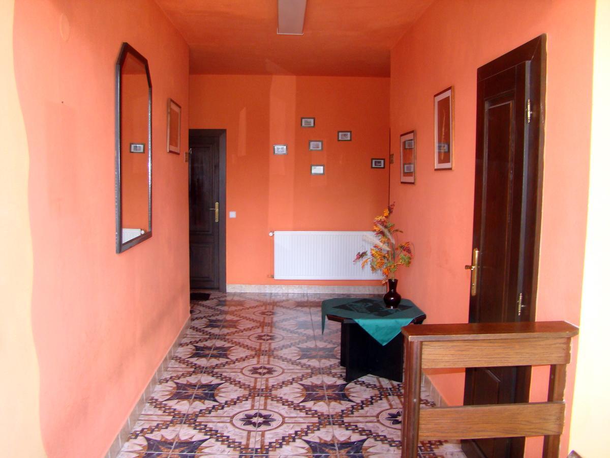 Restaurace Penzion Rafael Dlouhá Brtnice Quarto foto